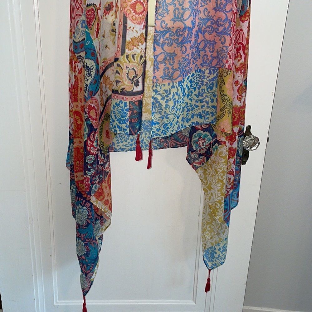 Large multi pattern‎ & multi colored polyester sc… - image 3